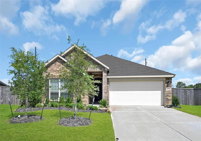 Photo 2 of Single family home for sale at 4802 Penton Meadow Ln, Rosharon, TX 77583 | MLS# 79386505 | Listing updated on 2026-08-27