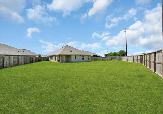 Photo 2 of Single family home for sale at 4802 Penton Meadow Ln, Rosharon, TX 77583 | MLS# 79386505 | Listing updated on 2026-08-27