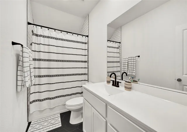 Photo 4 of Single family home for sale at 4802 Penton Meadow Ln, Rosharon, TX 77583 | MLS# 79386505 | Listing updated on 2026-08-27