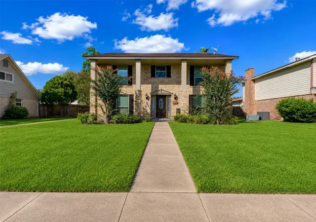 Photo 3 of Single family home for sale at 10819 Sagetrail Dr, Houston, TX 77089 | MLS# 57236778 | Listing updated on 2026-08-27