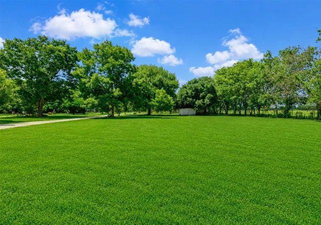 9th image of 37164 Donigan Rd, Brookshire, TX 77423 | MLS# 77500470