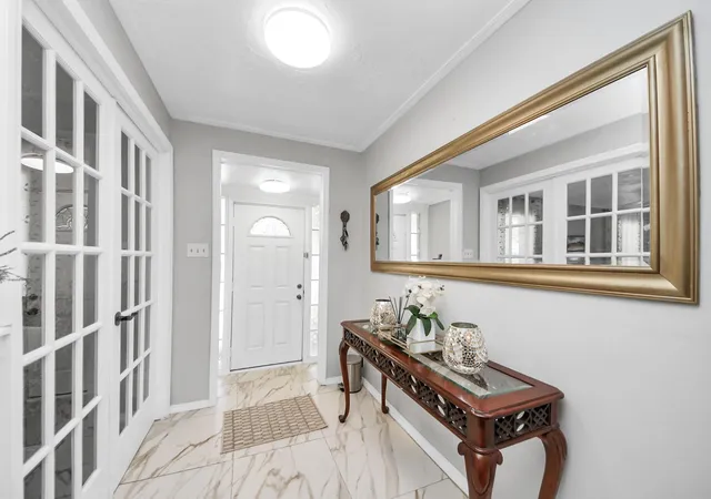 Photo 4 of Single family home for sale at 12415 Campos Dr, Houston, TX 77065 | MLS# 63290861 | Listing updated on 2026-09-12