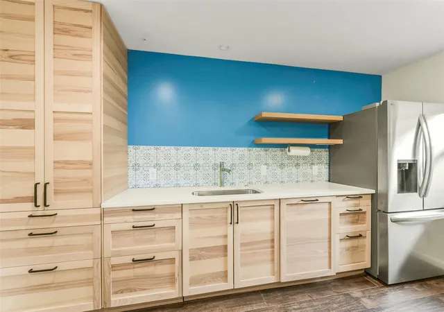 4th image of 5863 Doliver Dr #16, Houston, TX 77057 | MLS# 2630495