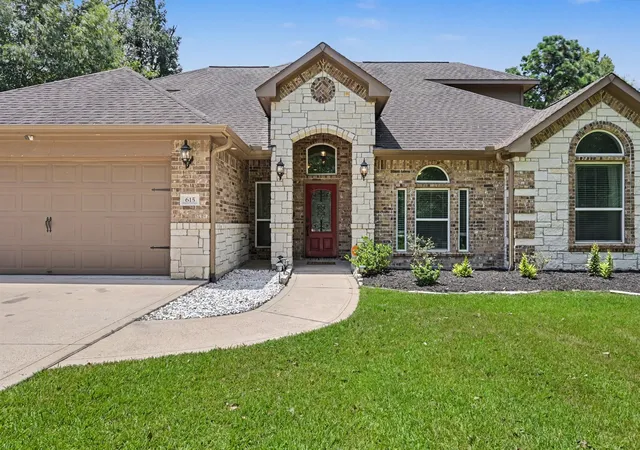 4th image of 615 Weisinger Dr, Magnolia, TX 77354 | MLS# 78262562