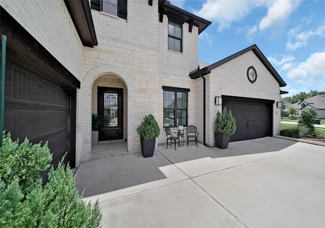 5th image of 4823 Creekbend Dr, Fulshear, TX 77441 | MLS# 67770768