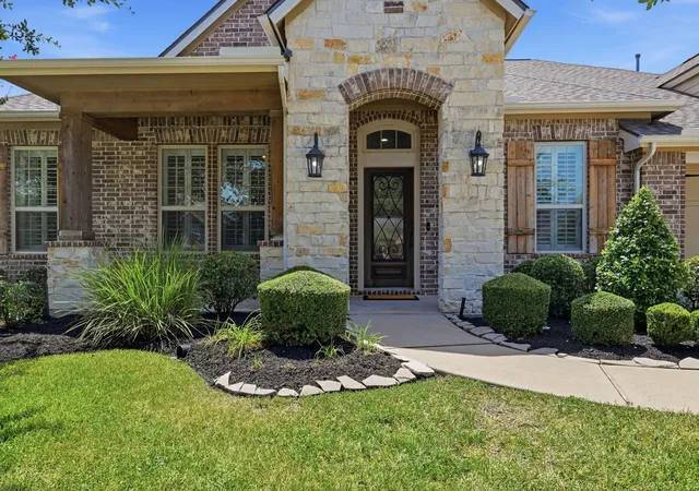 Photo 3 of Single family home for sale at 31507 Orchard Hl Ln, Spring, TX 77386 | MLS# 26795725 | Listing updated on 2026-08-23