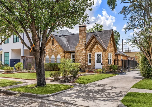 2nd image of 2141 Colquitt Street, Houston, TX 77098 | MLS# 44539642