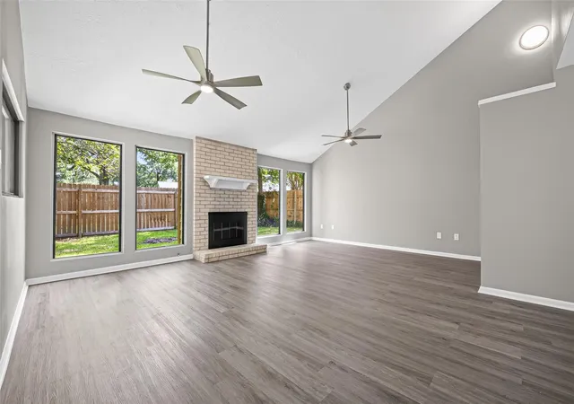 2nd image of 1746 Cloister Dr #6, Crosby, TX 77532 | MLS# 37971110