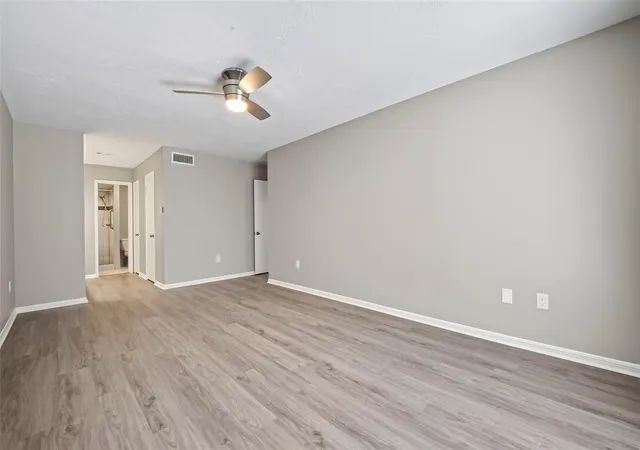 4th image of 1746 Cloister Dr #6, Crosby, TX 77532 | MLS# 37971110