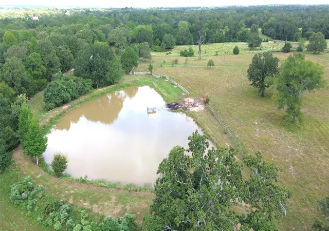 1st image of 6533 Cr 233, Centerville, TX 75833 | MLS# 82168782