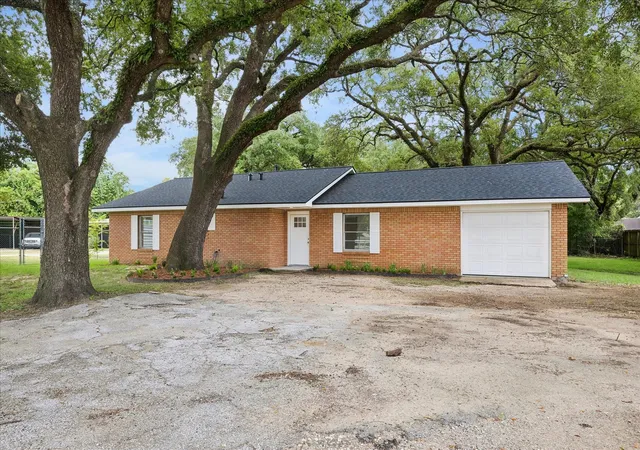 Photo 2 of Single family home for sale at 5615 Spring Cypress Rd, Spring, TX 77379 | MLS# 17446030 | Listing updated on 2026-08-12