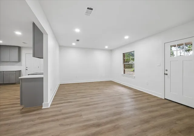 Photo 4 of Single family home for sale at 5615 Spring Cypress Rd, Spring, TX 77379 | MLS# 17446030 | Listing updated on 2026-08-12