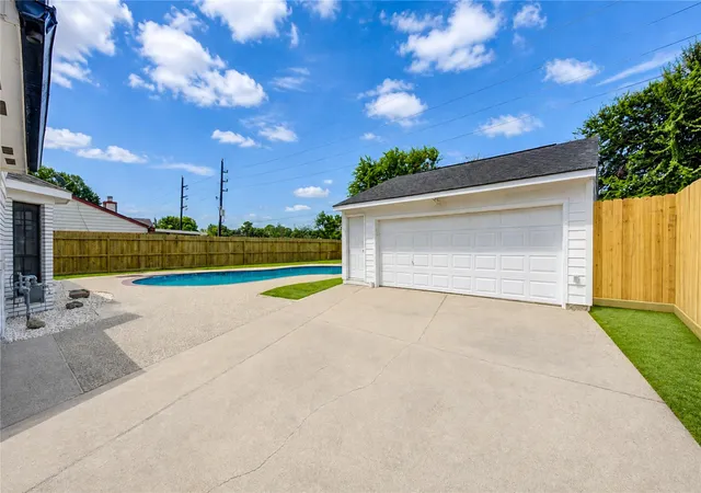 Photo 50 of Single family home for sale at 16011 Pinyon Crk Dr, Houston, TX 77095 | MLS# 50068349 | Listing updated on 2026-09-12