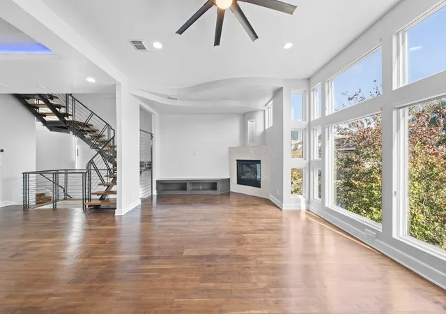 1st image of 1822 Brun St, Houston, TX 77019 | MLS# 81583977