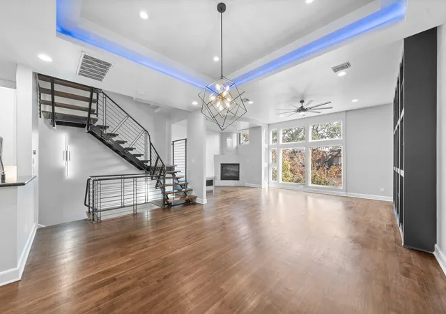 4th image of 1822 Brun St, Houston, TX 77019 | MLS# 81583977