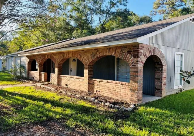Photo 2 of Single family home for sale at 142 County Road 322, Cleveland, TX 77327 | MLS# 95590790 | Listing updated on 2026-08-31
