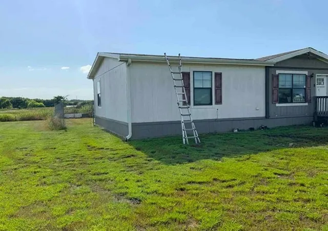 3rd image of 112 Terri Dr, Collinsville, TX 76233 | MLS# 64014707