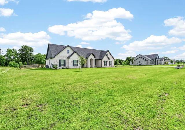 Photo 2 of Single family home for sale at 10104 Crown Point, Iola, TX 77861 | MLS# 71016031 | Listing updated on 2026-08-11