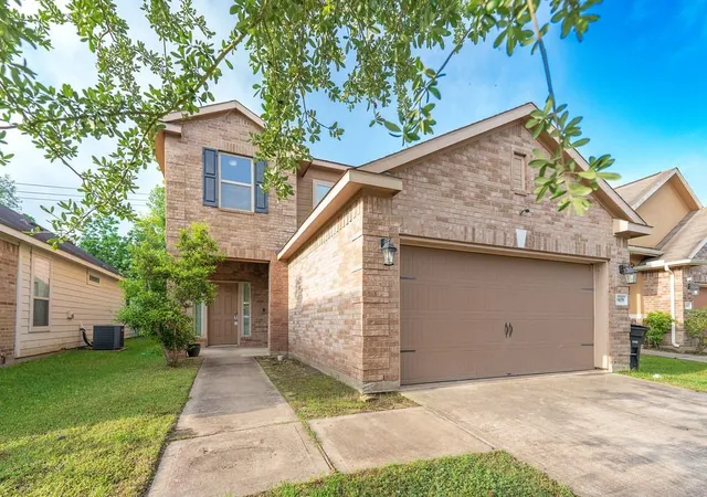 Photo 1 of Single family home for sale at 9408 Savannah Holly Dr, Houston, TX 77075 | MLS# 33840746 | Listing updated on 2026-09-15