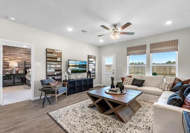 Photo 3 of Single family home for sale at 16768 Needlepoint Dr, Conroe, TX 77302 | MLS# 48675657 | Listing updated on 2026-09-15