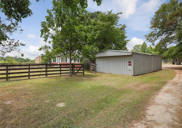 2nd image of 14985 Wiggins Rd, Conroe, TX 77302 | MLS# 92671075
