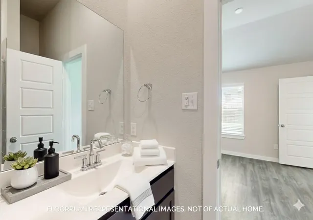 4th image of 1025 Garnet Star Dr, La Marque, TX 77568 | MLS# 16303850