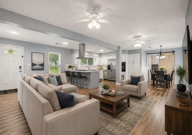 1st image of 114 E Wildwinn Dr, Alvin, TX 77511 | MLS# 18388496