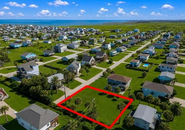 Photo 2 of Land for sale at Lot18 Mansvelt Rd, Galveston, TX 77554 | MLS# 65811166 | Listing updated on 2026-08-17