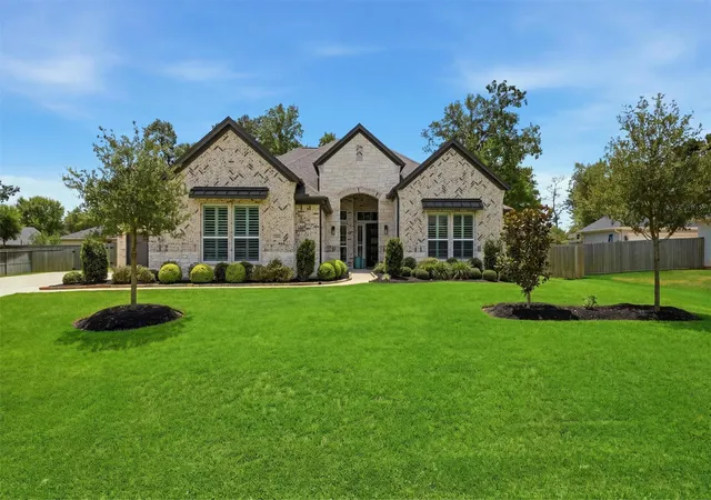 2nd image of 1006 Prescott Dr, Conroe, TX 77301 | MLS# 95302411