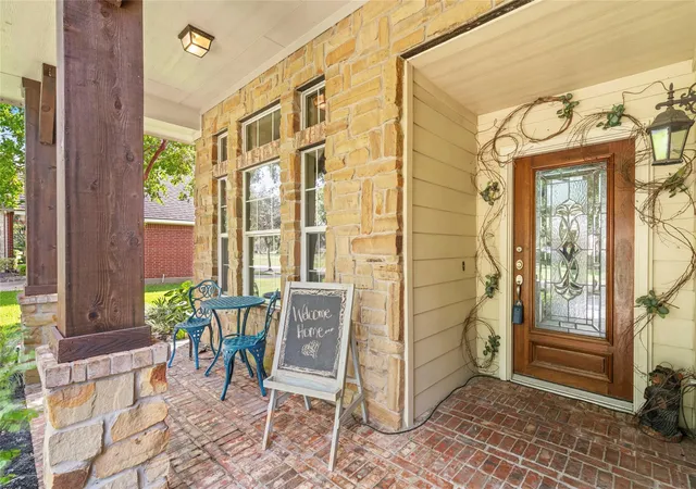 Photo 2 of Single family home for sale at 23719 Desert Gold Dr, Katy, TX 77494 | MLS# 51869091 | Listing updated on 2026-09-19