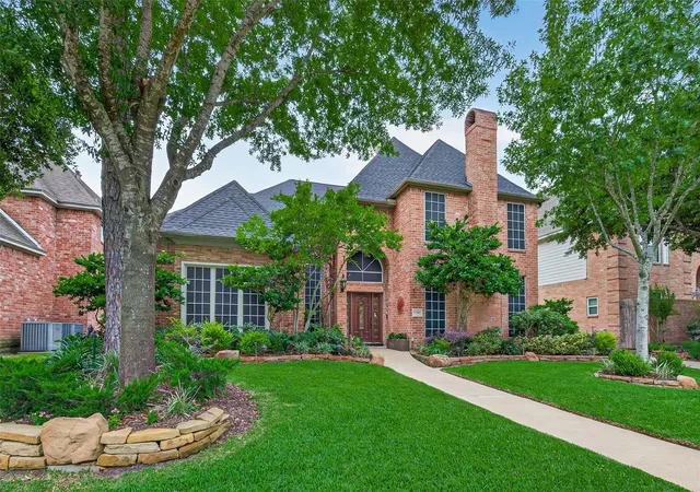 Photo 2 of Single family home for sale at 17411 Moreton Ln, Spring, TX 77379 | MLS# 31747583 | Listing updated on 2026-08-15
