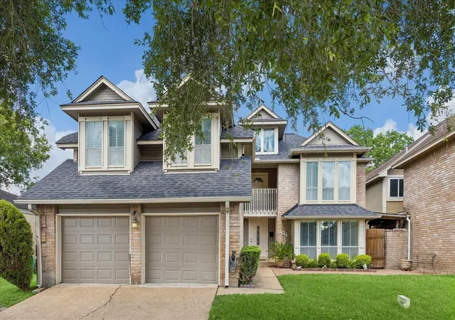 Photo 2 of Single family home for sale at 12800 Briar Forest Dr #104, Houston, TX 77077 | MLS# 14374855 | Listing updated on 2026-08-13