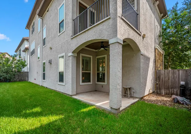 2nd image of 908 Amelia St, Sugar Land, TX 77478 | MLS# 90989532