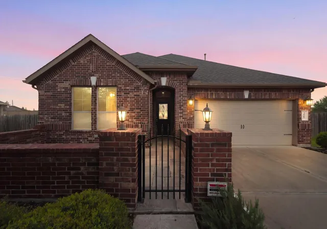 1st image of 3927 Kellys Falls Ln, Katy, TX 77494 | MLS# 27243629