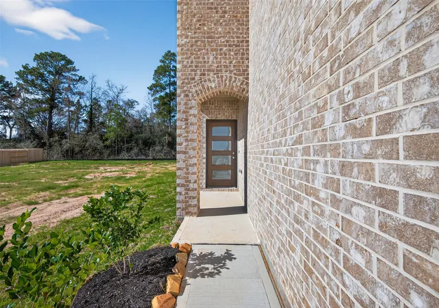 2nd image of 12371 Sunset Canyon Wy, Willis, TX 77318 | MLS# 34233000