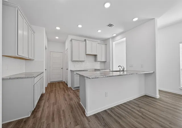 5th image of 12371 Sunset Canyon Wy, Willis, TX 77318 | MLS# 34233000