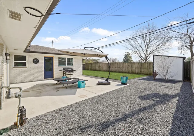5th image of 5009 Libbey Ln, Houston, TX 77092 | MLS# 59437735