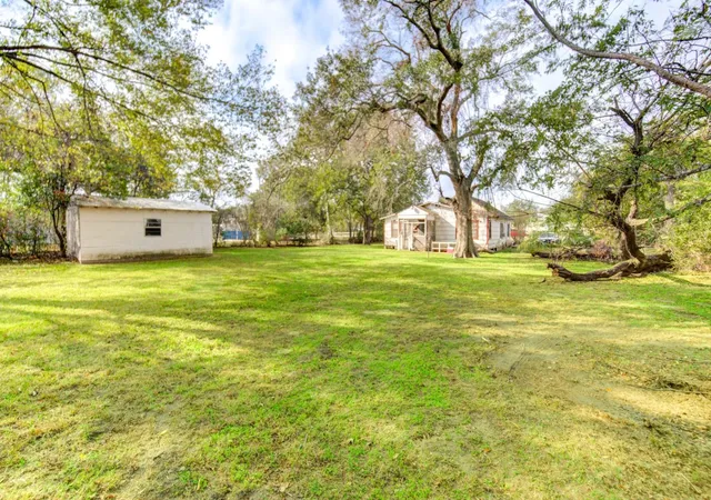 5th image of 8109 Main St, Fulshear, TX 77441 | MLS# 73409393
