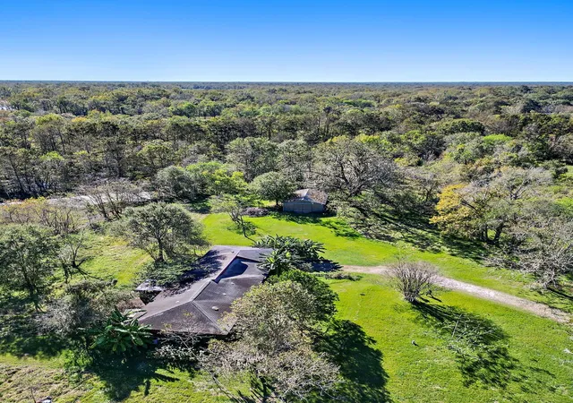 38th image of 2456 Fm 2797, Dayton, TX 77535 | MLS# 53336590