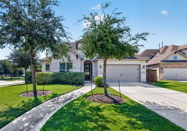 Photo 1 of Sale Pending at 13118 Six Rivers Dr, Humble, TX 77346 | MLS# 23137960 | Listing updated on 2026-09-16