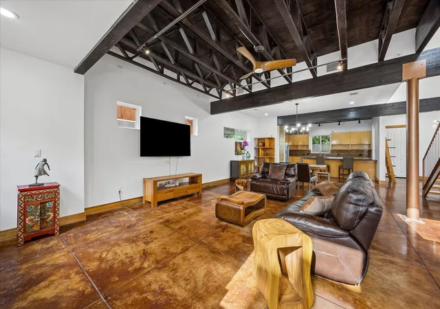 3rd image of 1711 W 13Th St, Houston, TX 77008 | MLS# 45766887
