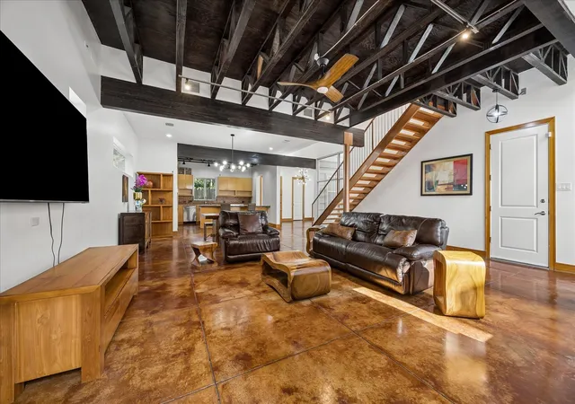 4th image of 1711 W 13Th St, Houston, TX 77008 | MLS# 45766887