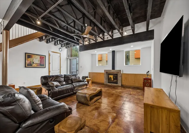 5th image of 1711 W 13Th St, Houston, TX 77008 | MLS# 45766887