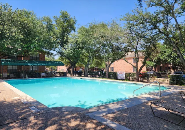 35th image of 2255 Braeswood Park Dr #267, Houston, TX 77030 | MLS# 98838277
