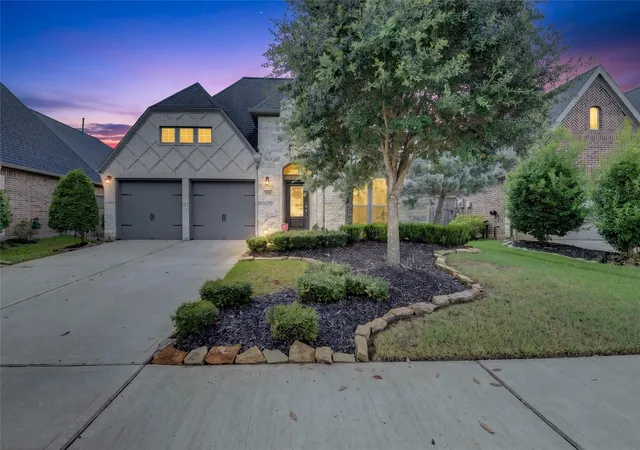Photo 2 of Single family home for sale at 4523 Jennings Crk Dr, Fulshear, TX 77441 | MLS# 11048698 | Listing updated on 2026-09-25