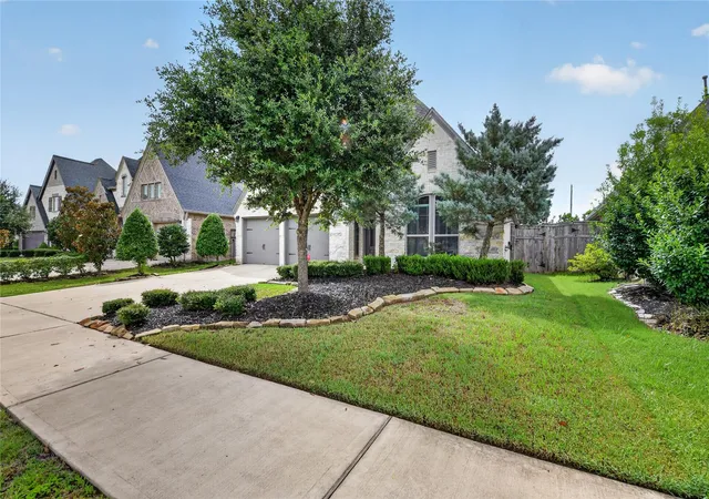 Photo 4 of Single family home for sale at 4523 Jennings Crk Dr, Fulshear, TX 77441 | MLS# 11048698 | Listing updated on 2026-09-25