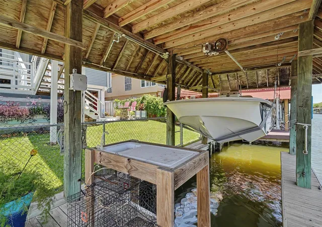 Photo 3 of Single family home for sale at 897 Bonita St, Hitchcock, TX 77563 | MLS# 82191857 | Listing updated on 2026-09-15