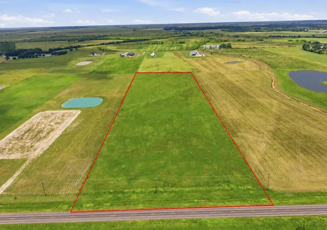 1st image of Tbd Fm 1663 Rd, Winnie, TX 77665 | MLS# 18781940