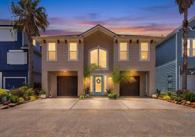 1st image of 120 Starboard Dr, Dickinson, TX 77539 | MLS# 18149566
