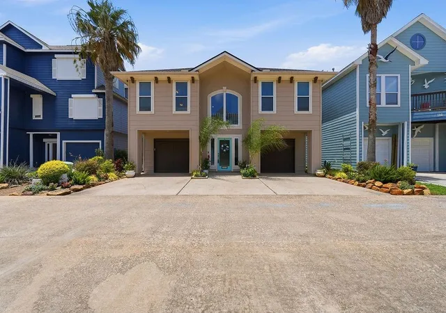 4th image of 120 Starboard Dr, Dickinson, TX 77539 | MLS# 18149566